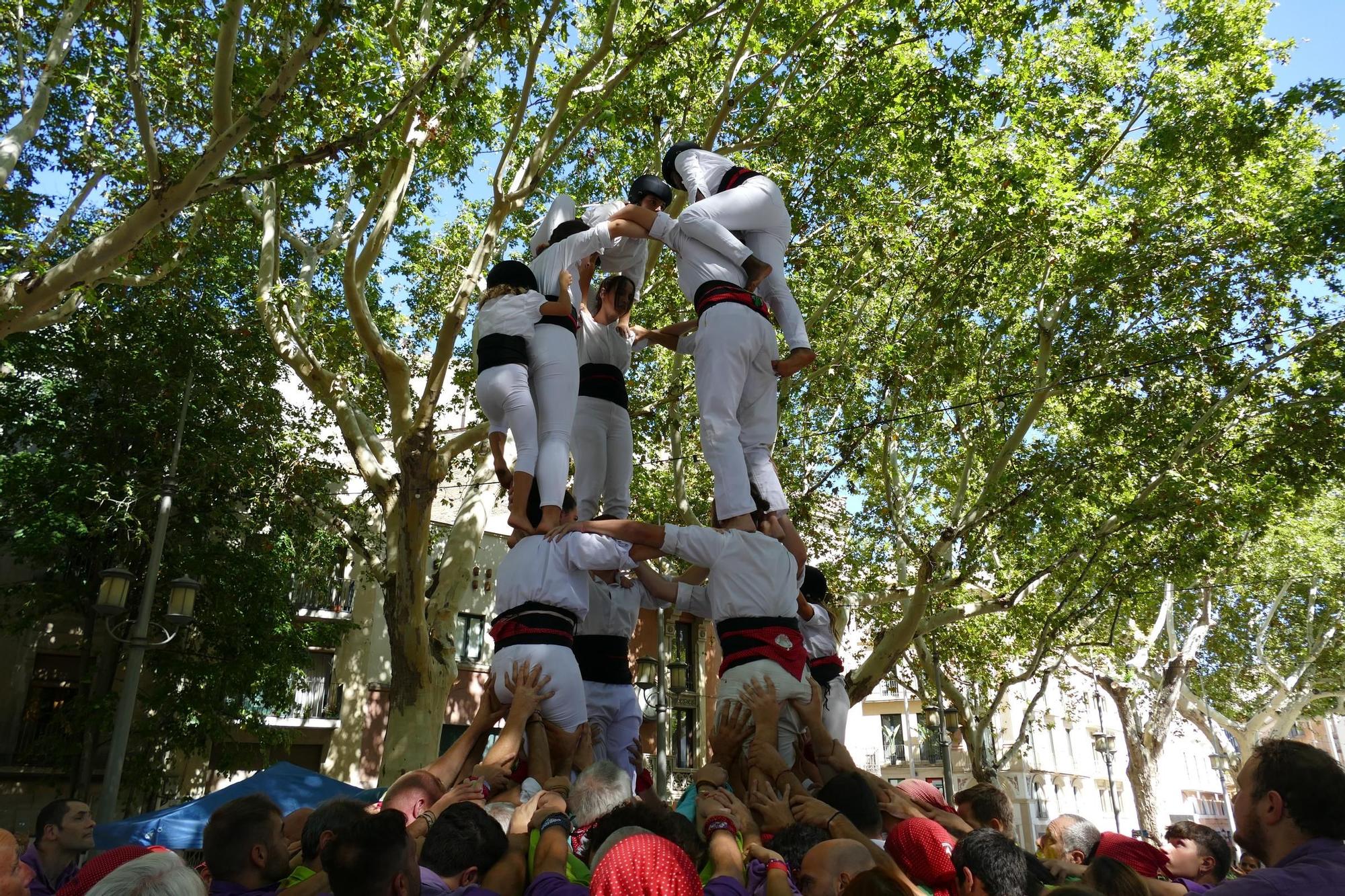 Els Merlots celebren la diada castellera d'aniversari a la Rambla de Figueres