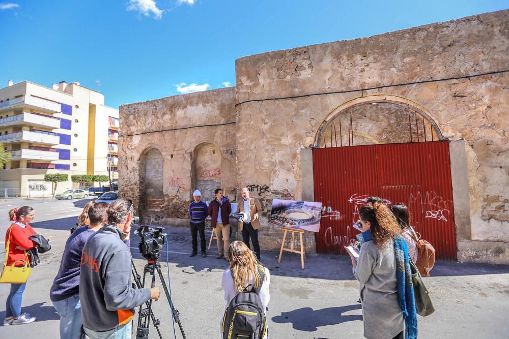 Así está la plaza de toros de Orihuela antes de se