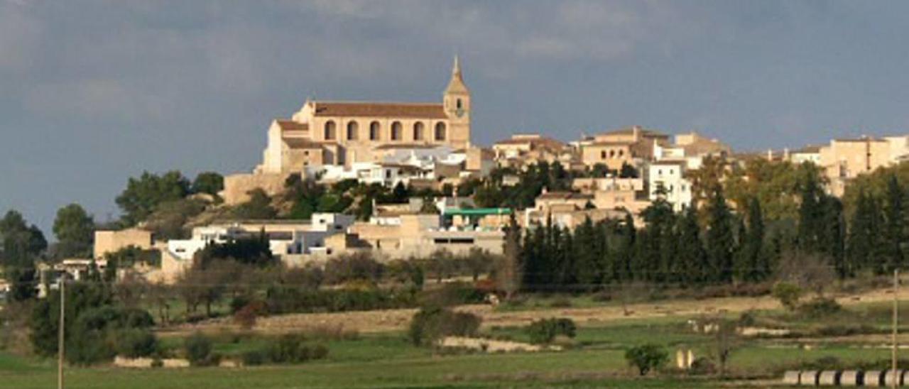 El pueblo de Santa Margalida, en una imagen tomada desde una finca de la &#039;foravila&#039;.