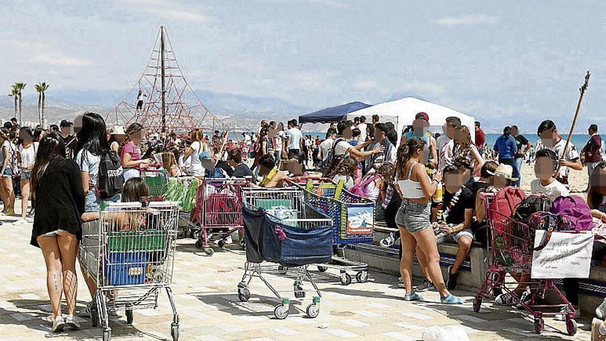 El Ayuntamiento redoblará la vigilancia en la playa de San Juan para atajar el botellón