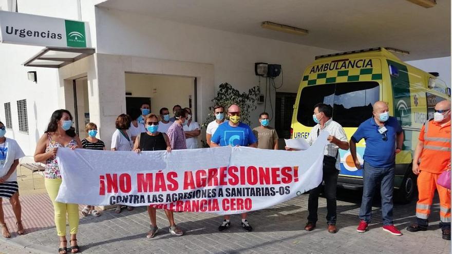 Insulta y amenaza al personal del centro de salud de Pizarra