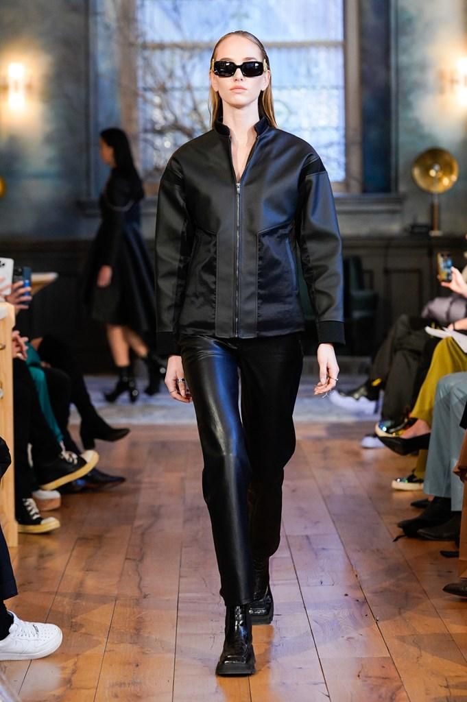 Lisa Von Tang