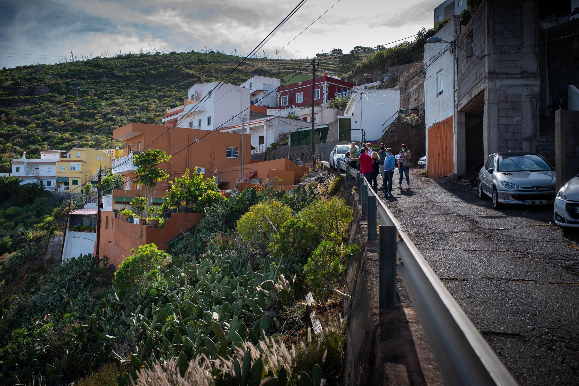 Visita del alcalde al barrio de Los Campitos