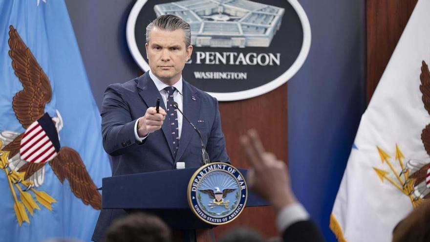 El secretario de Guerra de EEUU califica la operación 'Furia Épica' como una "victoria histórica"