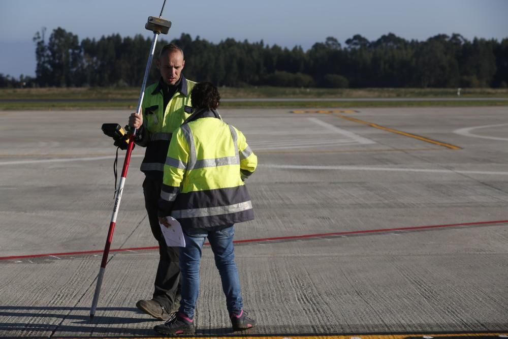 El Aeropuerto de Asturias moderniza su dispositivo antiniebla