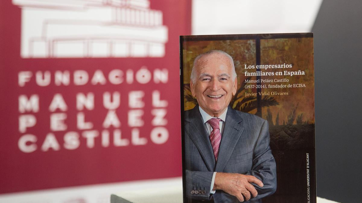 Portada del libro «Manuel Peláez Castillo: Los empresarios familiares en España».