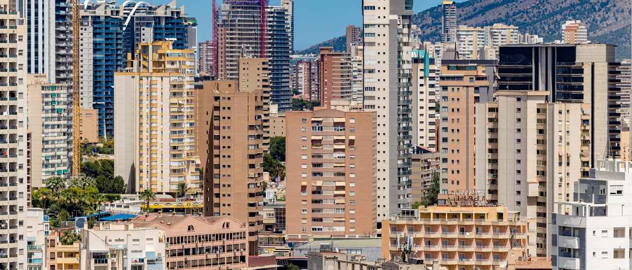 Una panorámica de los bloques de apartamentos de la ciudad de Benidorm.