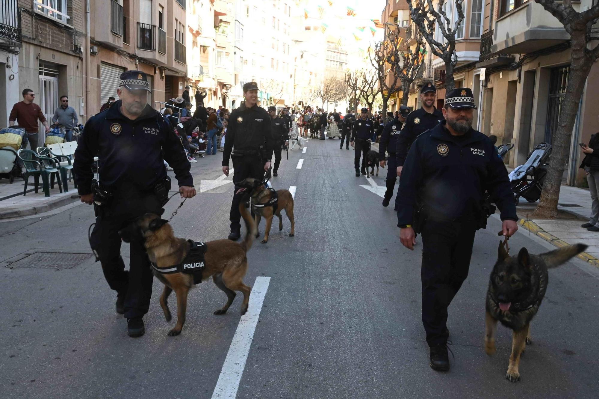 Galería de imágenes: El Pregó Infantil llena las calles de color e ilusión