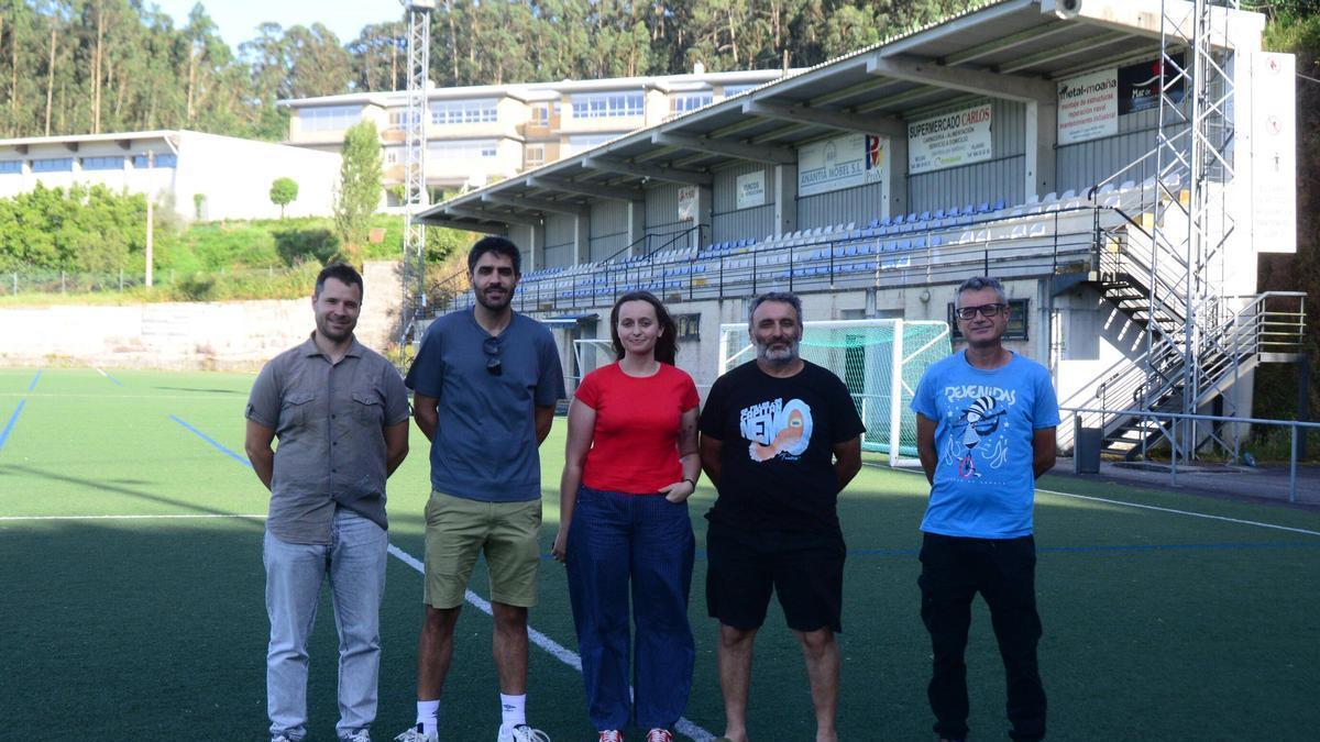 La nueva directiva del club de O Hío.