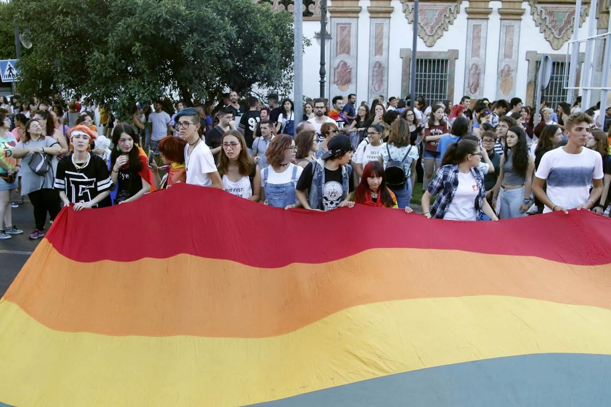 FOTOS: La fiesta del Orgullo LGTB.