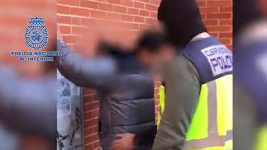 El líder del grup neonazi Bastión Frontal, a la presó per clavar una brutal pallissa a un ultra català