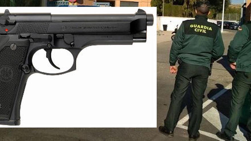 La Beretta 92 FS és una de les pistoles més comuns al cos de la Guàrdia Civil