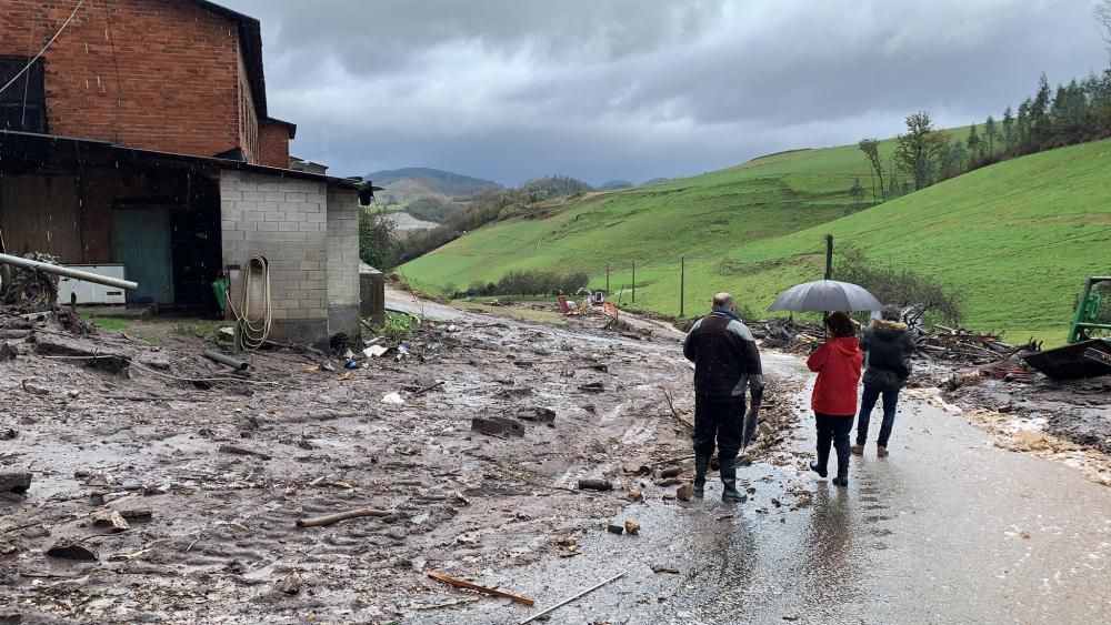 Segundo día de temporal en Asturias: Argayo Salas