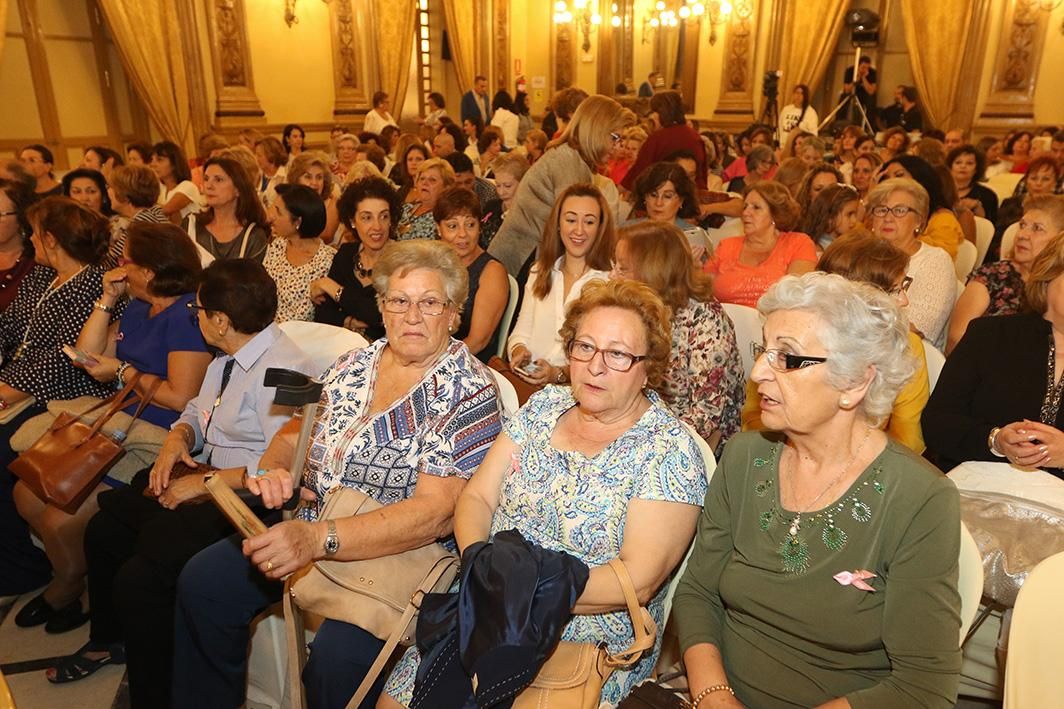 Desfile de moda a favor de la Asociación Española Contra El Cáncer