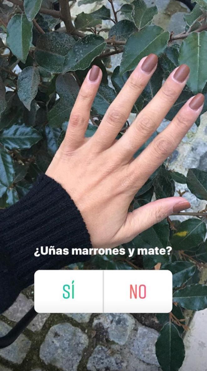 La manicura marrón mate de Sara Carbonero