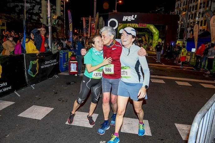 16-11-19 DEPOTES. CALLES DE LA CIUDAD. LAS PALMAS DE GRAN CANARIA. Salida y llegada de la carrera LPA Nigh Run. Fotos: Juan Castro.  | 16/11/2019 | Fotógrafo: Juan Carlos Castro