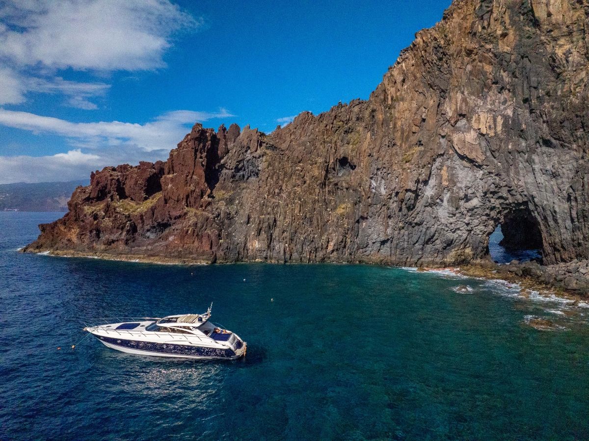 A poca distanciadel resort arranca el camino que va hasta la punta de San Lorenzo.