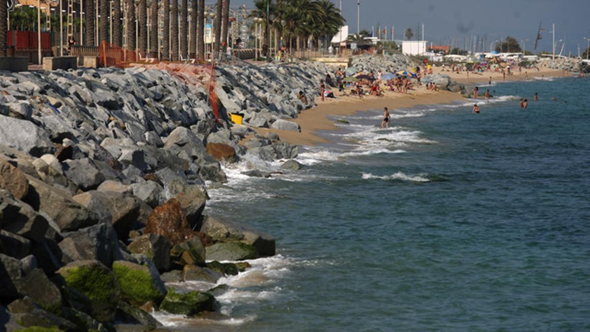 Mueren dos hombres en las playas de Calella y Santa Susanna