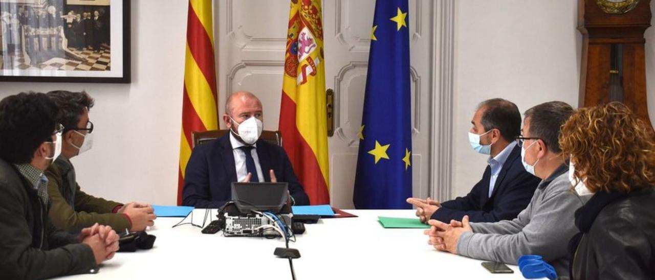 La reunión mantenida con el presidente de la diputación. | LEVANTE-EMV