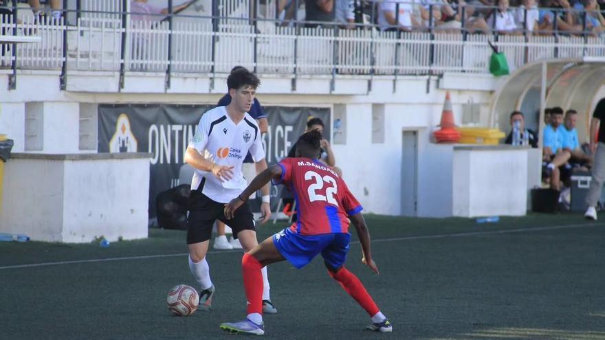 El Ontinyent 1931 suma los primeros puntos de la temporada con la victoria frente al Atlético Saguntino