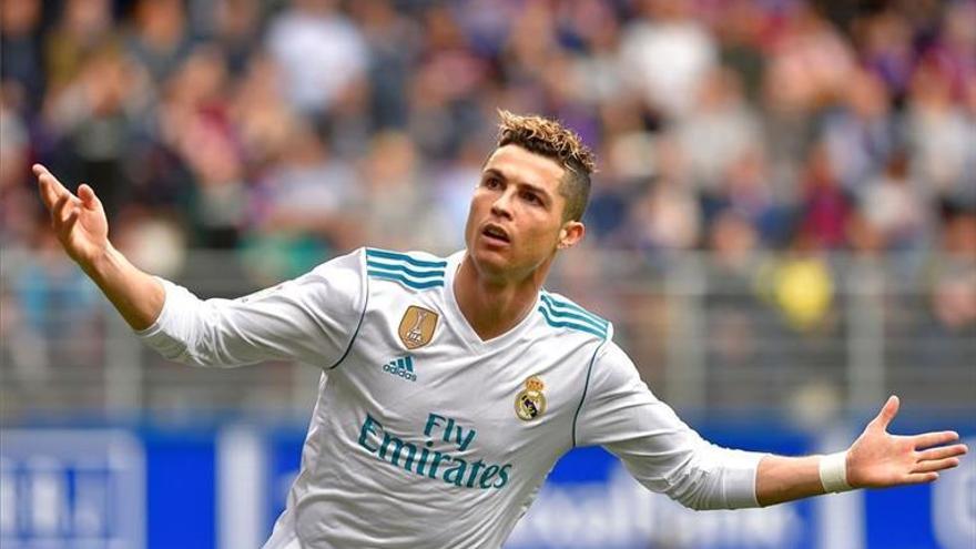 Ronaldo continúa en estado de gracia y firma otro doblete