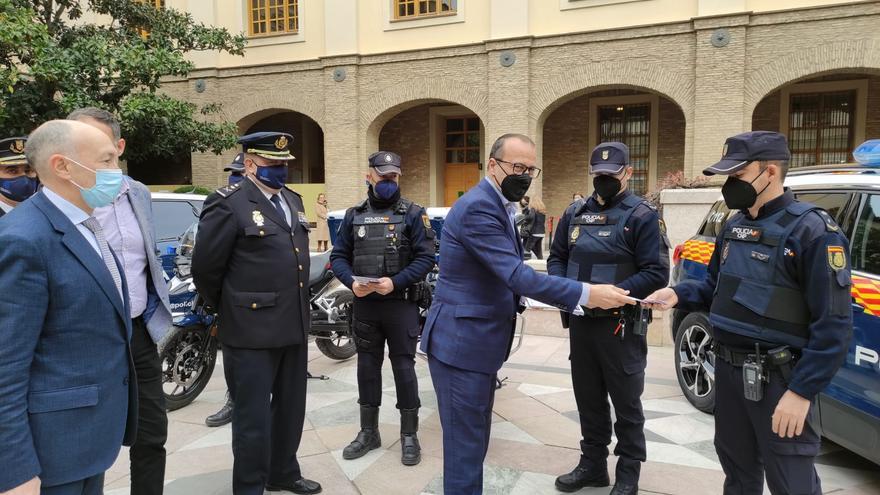 La Policía Nacional incorpora pictogramas 'made in Aragón' que se ...