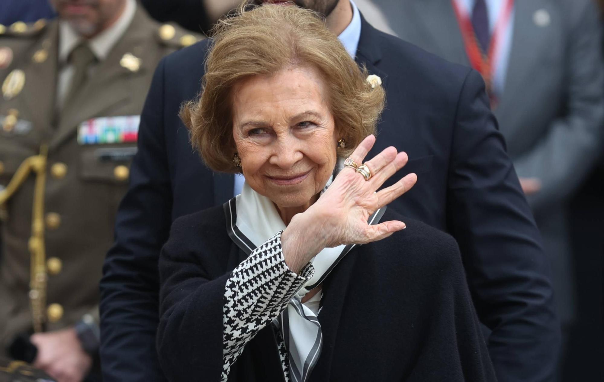 La Reina Sofía asiste a un acto de la Semana Santa en Málaga