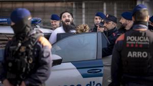 Els Mossos detenen 11 narcos vinculats amb el tiroteig del gener a la Mina