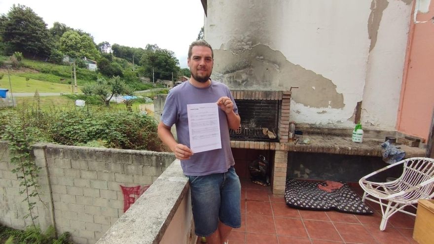 Okupación con preaviso en Langreo (las razones de un vecino para acceder al bajo colindante a su casa): &quot;No quiero usurparlo&quot;