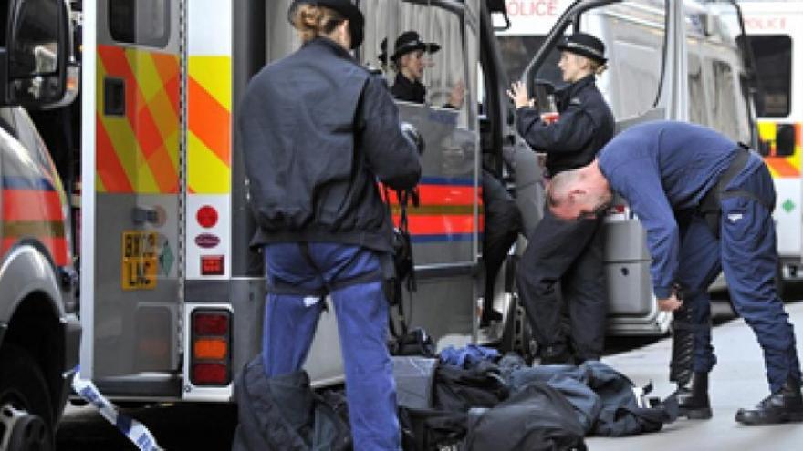 Ascienden a cinco los fallecidos por los disturbios en el Reino Unido