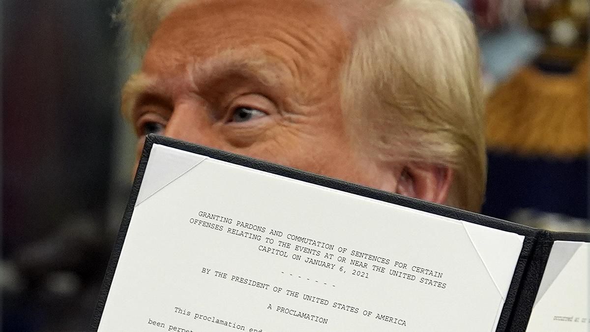 Trump indulta a más de 1.500 condenados por el asalto al Capitolio