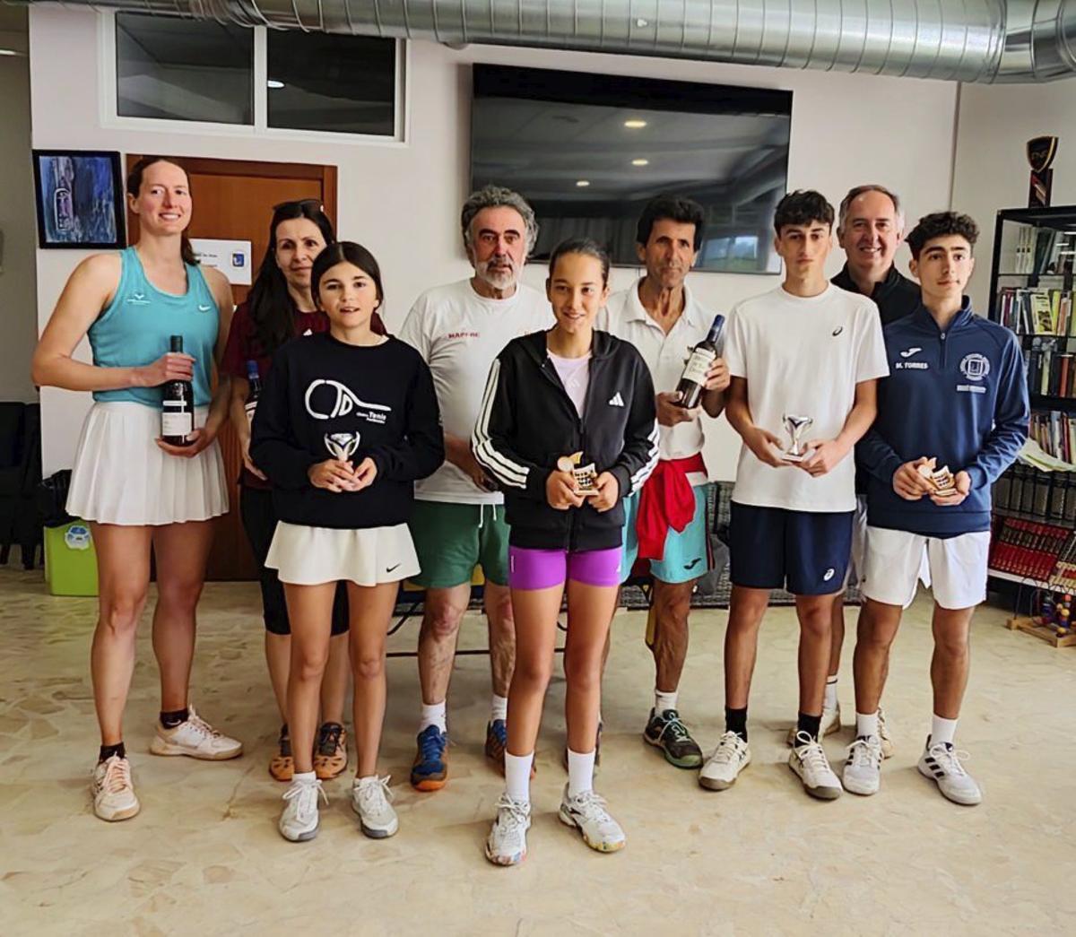 El CCD Sanxenxo triunfa en su torneo de Semana Santa | FDV
