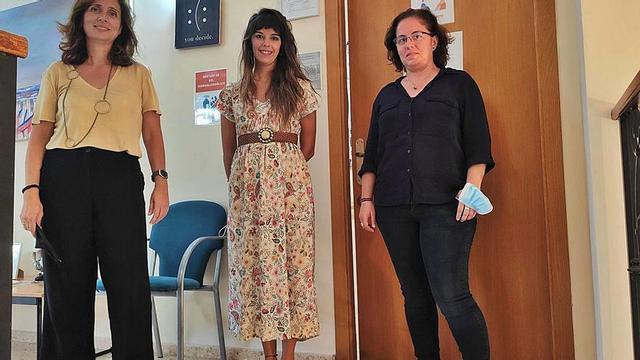 Constanza Romero, Noelia Casesnoves y Cristina Martínez, terapeutas de Proyecto Hombre Gandia.
