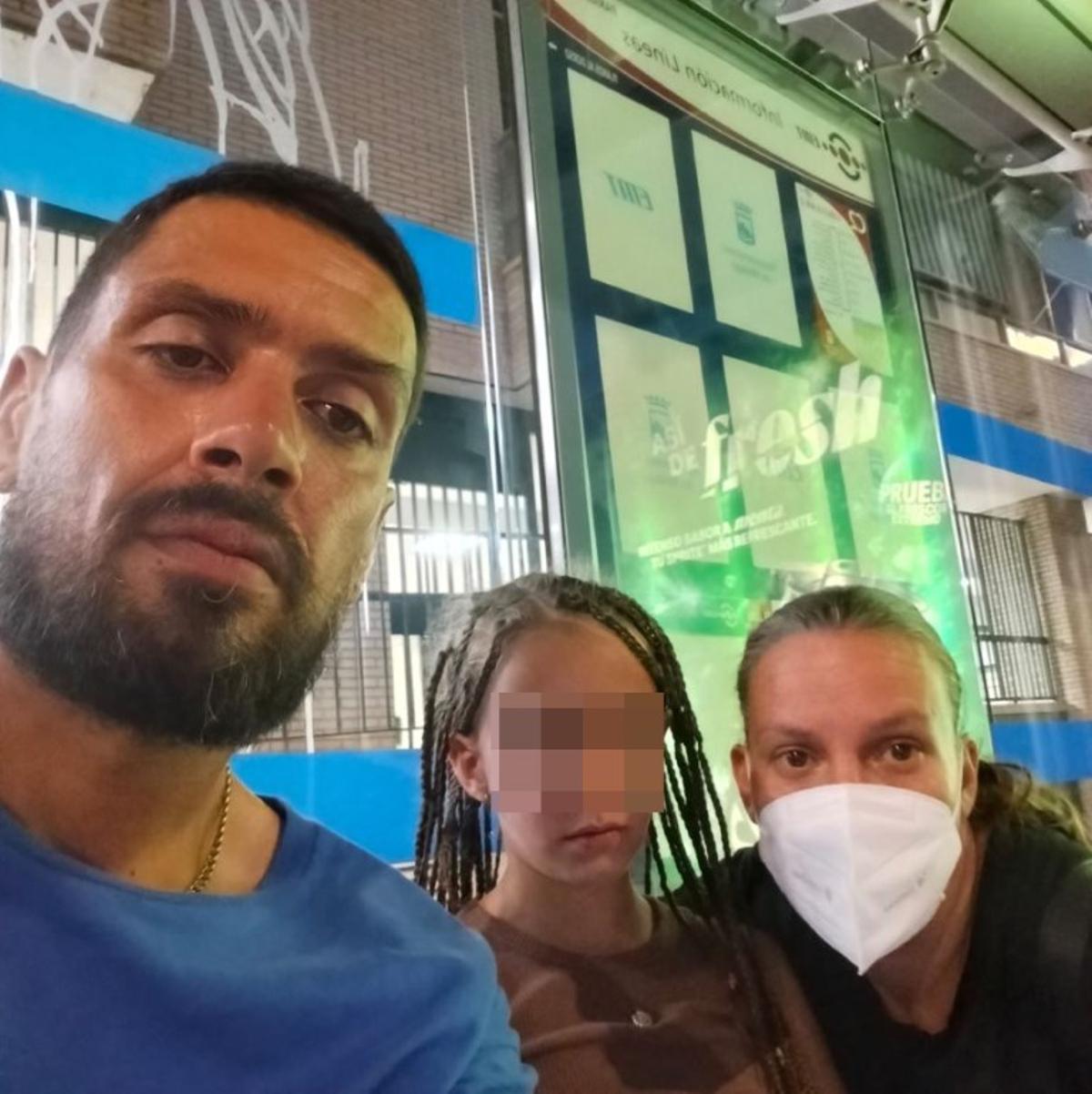 Elvira del Castillo y su familia estuvieron 11 años viviendo de alquiler, hasta que una empresa valenciana compró el bloque, hizo obras, y no renovó a la inmensa mayoría de inquilinos.