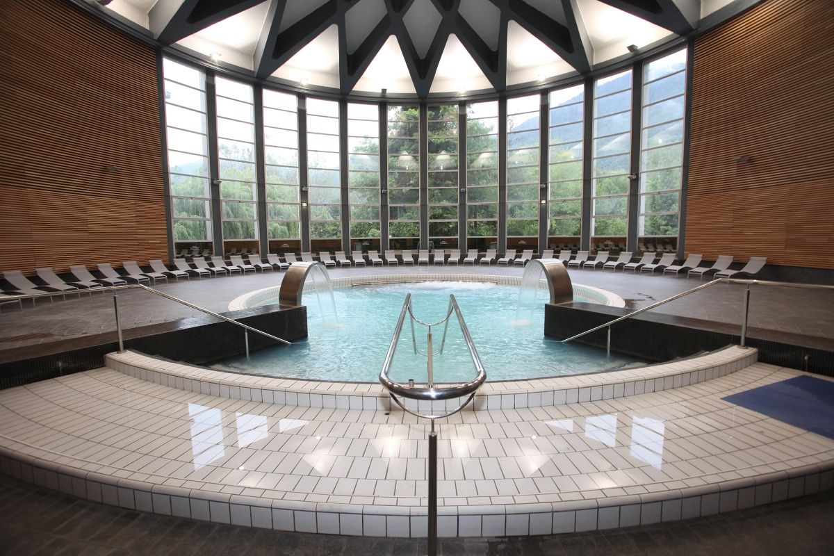 Ressources &amp; Vous es el resultado del proyecto de ampliación de Termas de Luchon.