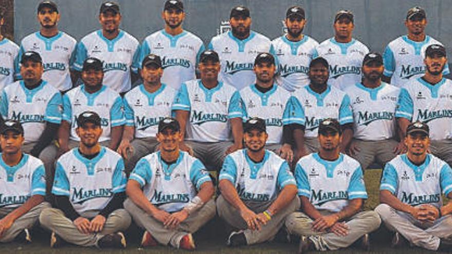 Formación del Tenerife Marlins Puerto Cruz en el pasado curso.