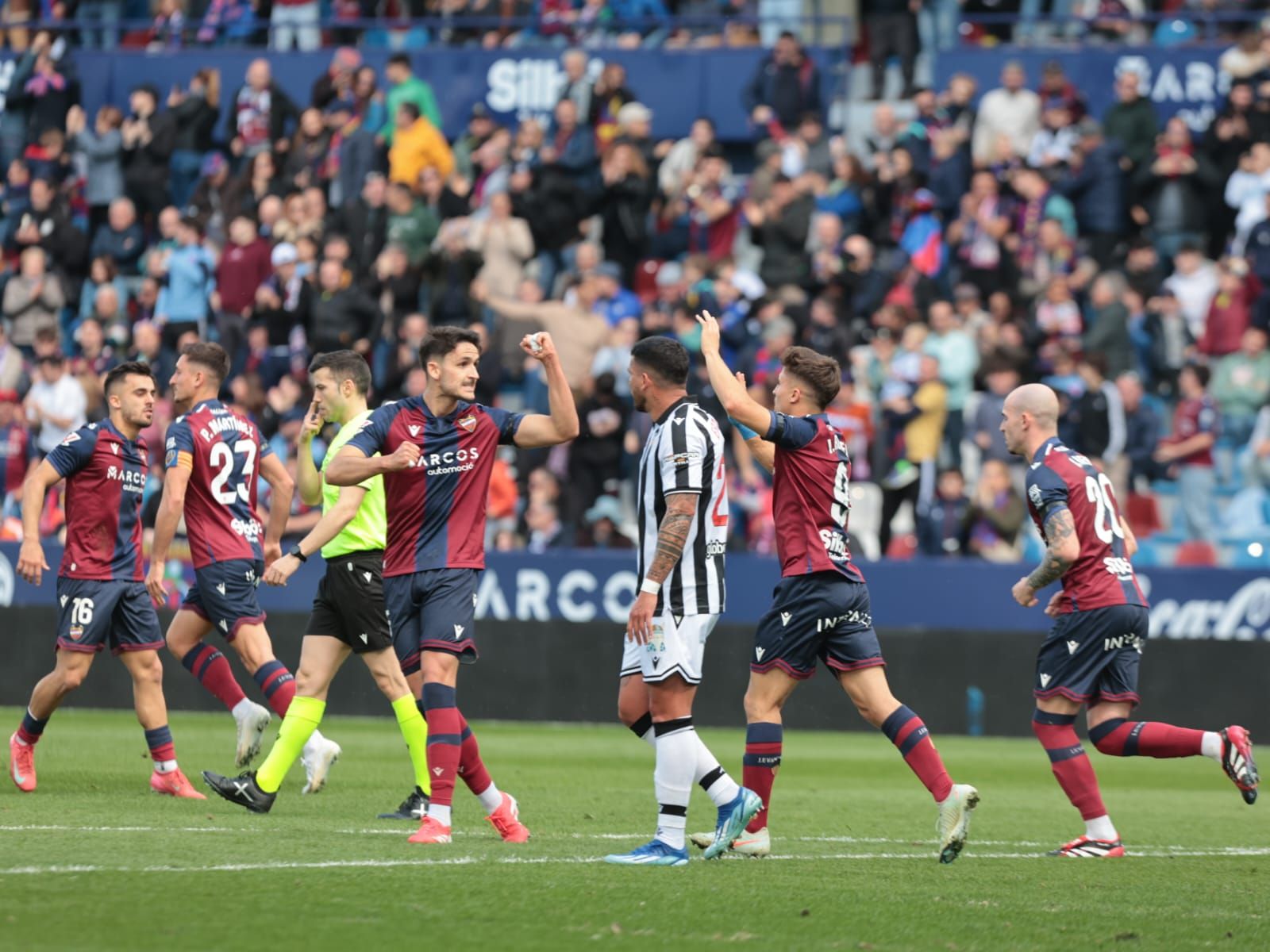 El Levante UD - Castellón, en imágenes
