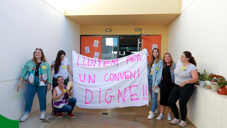 Protesta de las educadoras de infantil de 0 a 3 años en Ibiza