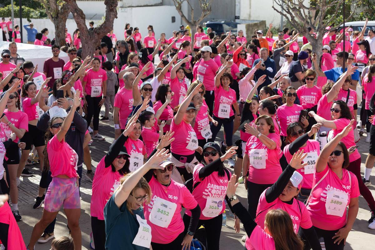 Mira todas las fotos de la Cursa per la Dona en Ibiza Mira todas las fotos de la Cursa per la Dona en Ibiza