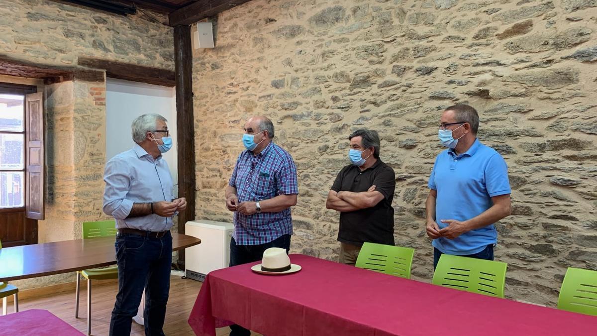 José Fernández, Antonio Rodríguez, Juan Andrés Blanco y Pedro Castronuño en la reunión