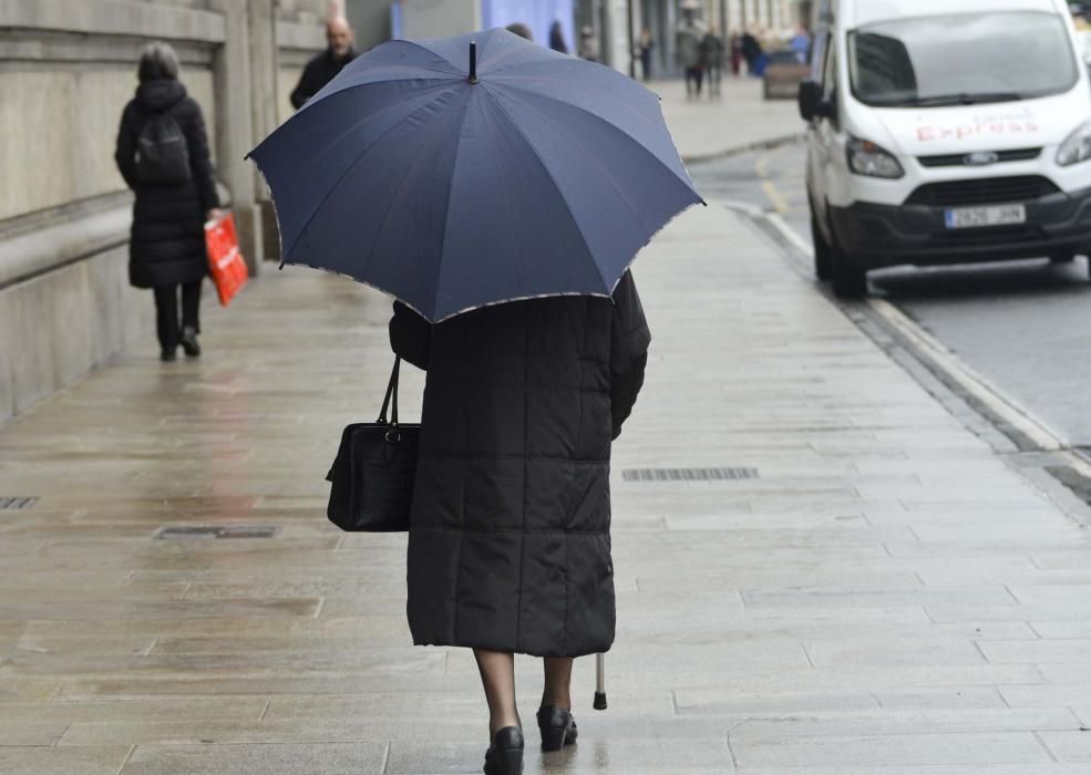 A Coruña vuelve a abrir el paraguas