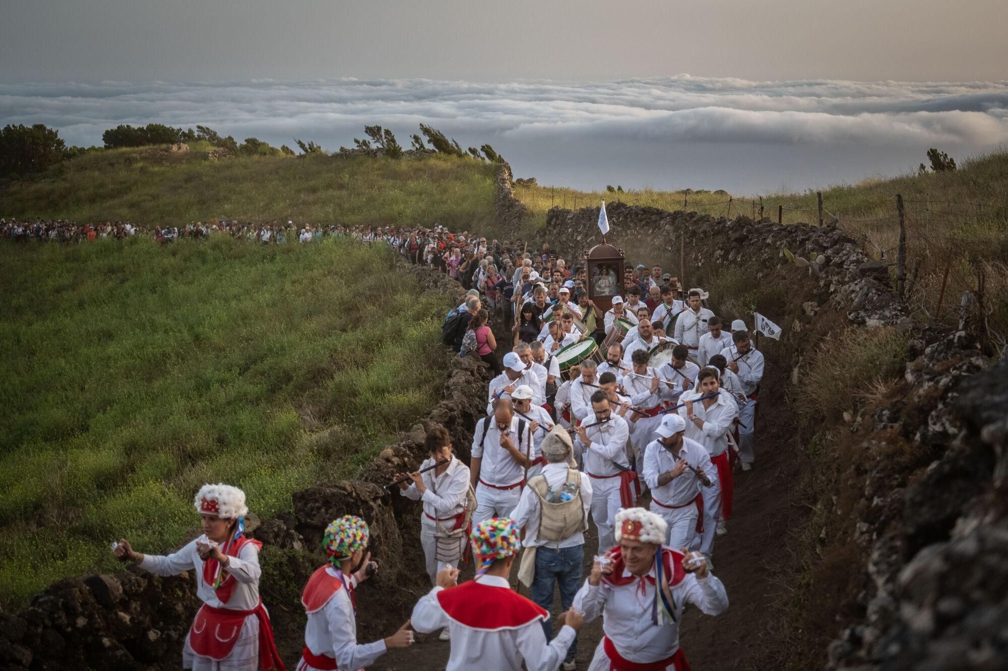Bajada de la Virgen de Los Reyes en el Hierro