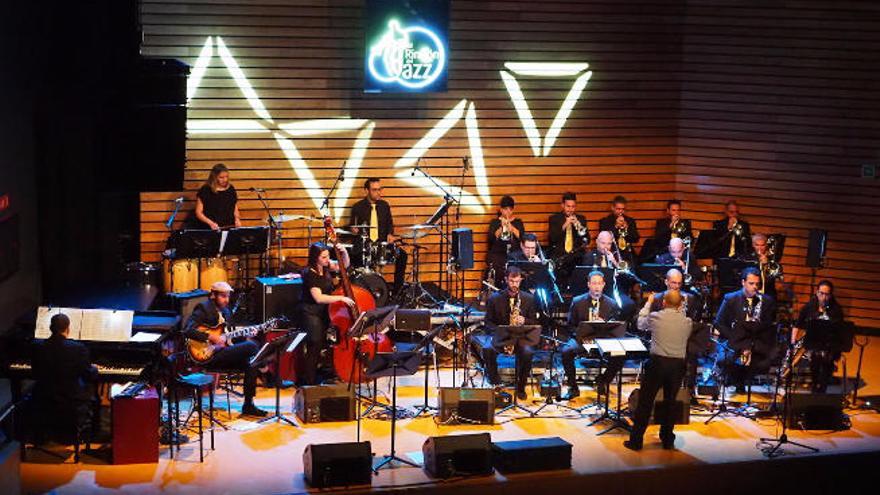 La Perinké Big Band celebra el Día de Canarias con jazz