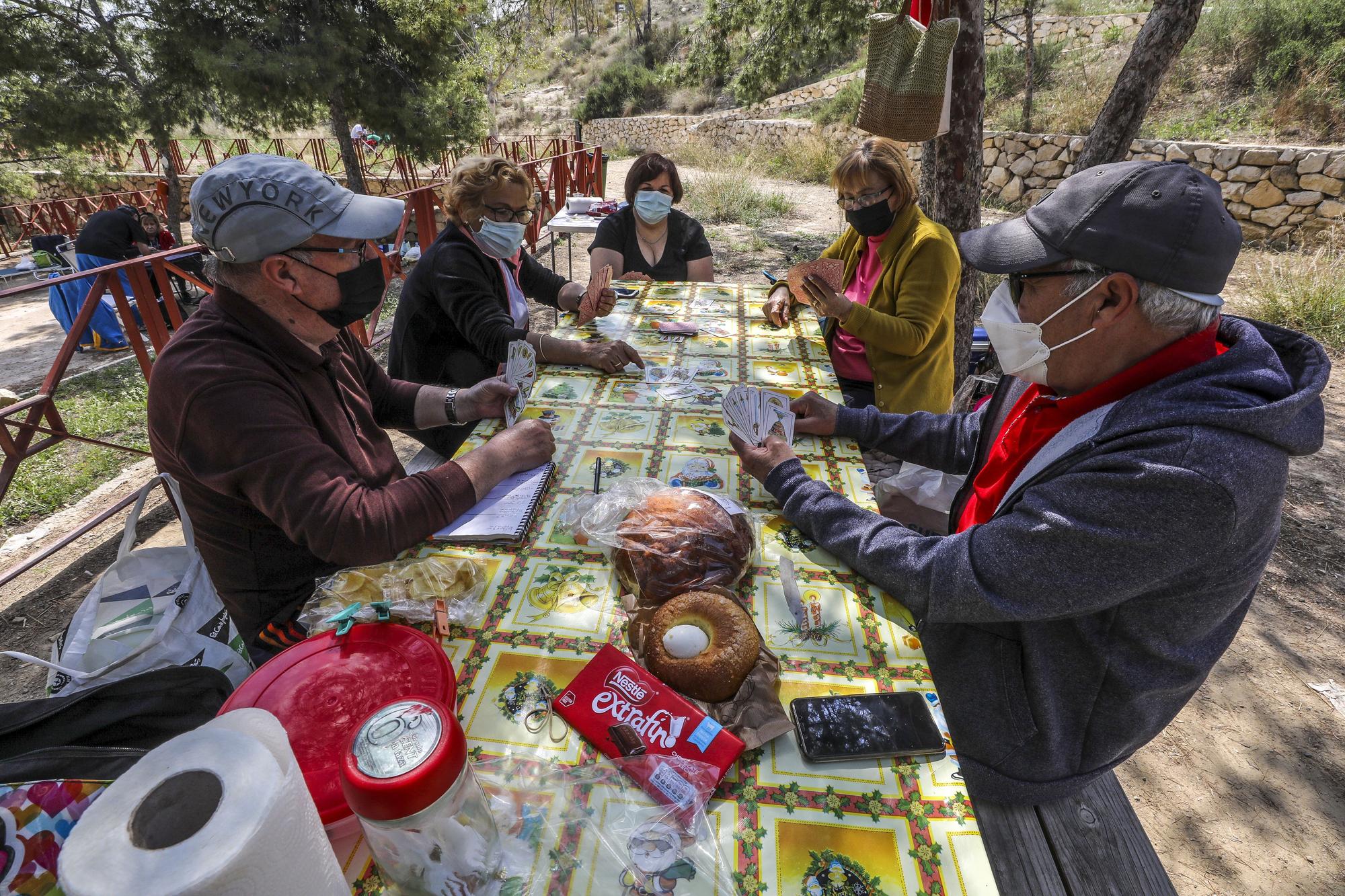 El Pantano de Elche sigue de moda en el Lunes de Mona