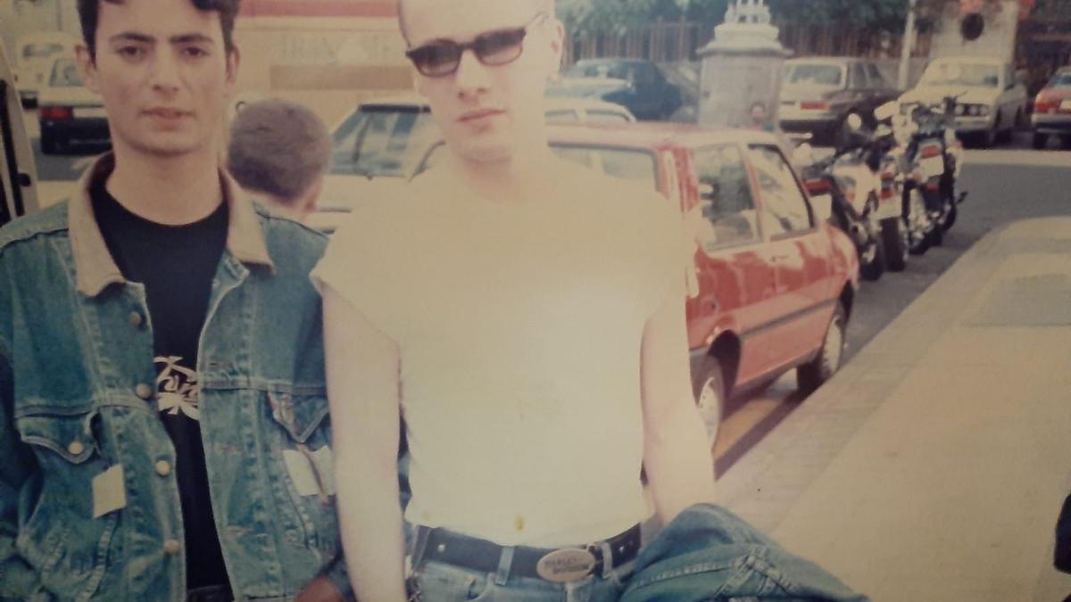 Jose Farrujia, con Larry Mullen, de U2