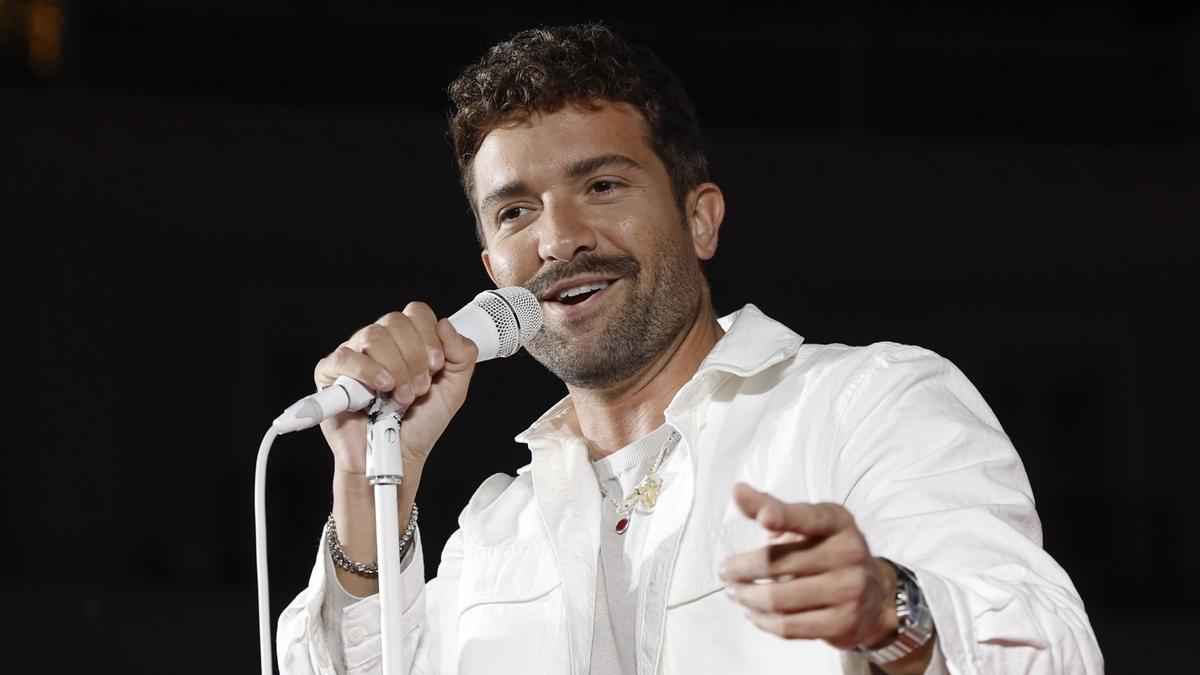 Pablo Alborán se 'cuela' en 'El Hormiguero' a lo David Broncano