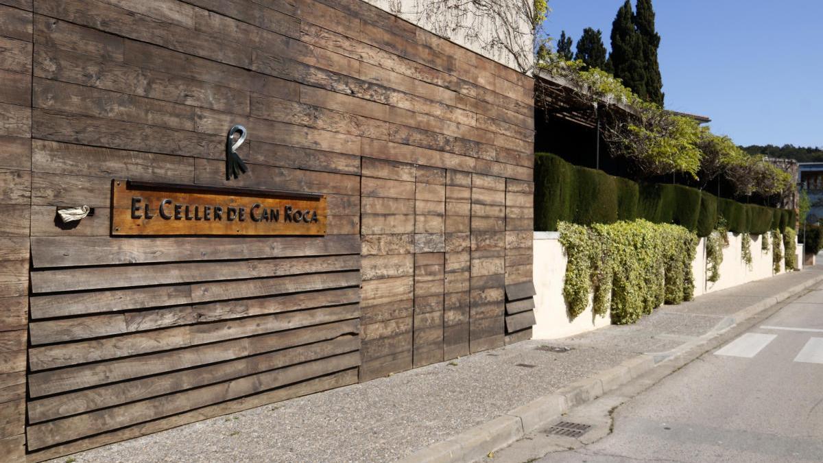 La façana d&#039;El Celler de Can Roca, tancat des del divendres 13 de març.