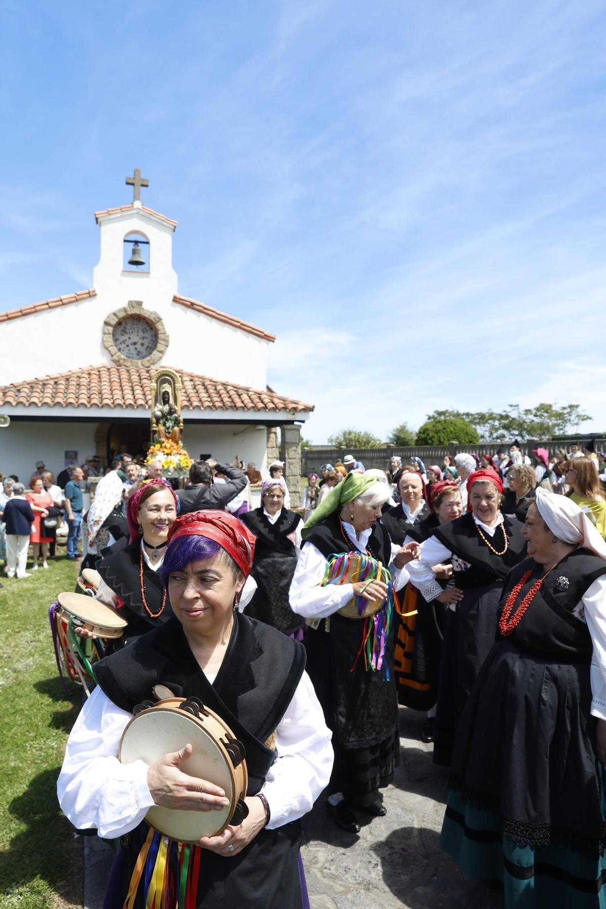 La procesión de la Virgen de La Providencia en Gijón, en imágenes