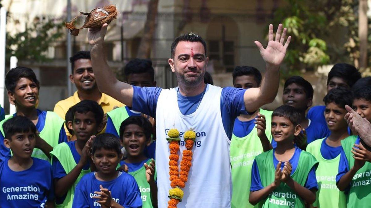 Xavi Hernández durante su estancia en India