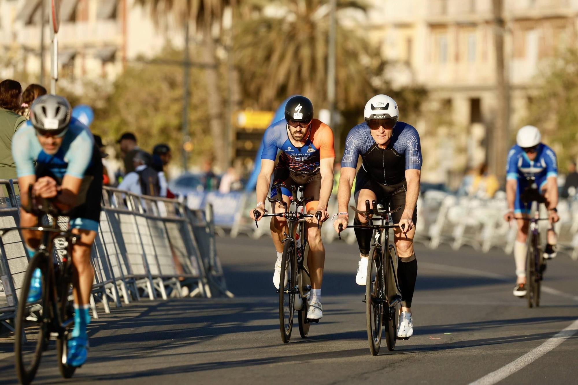 Así ha sido la prueba de ciclismo del Ironman 70.3 en Valencia